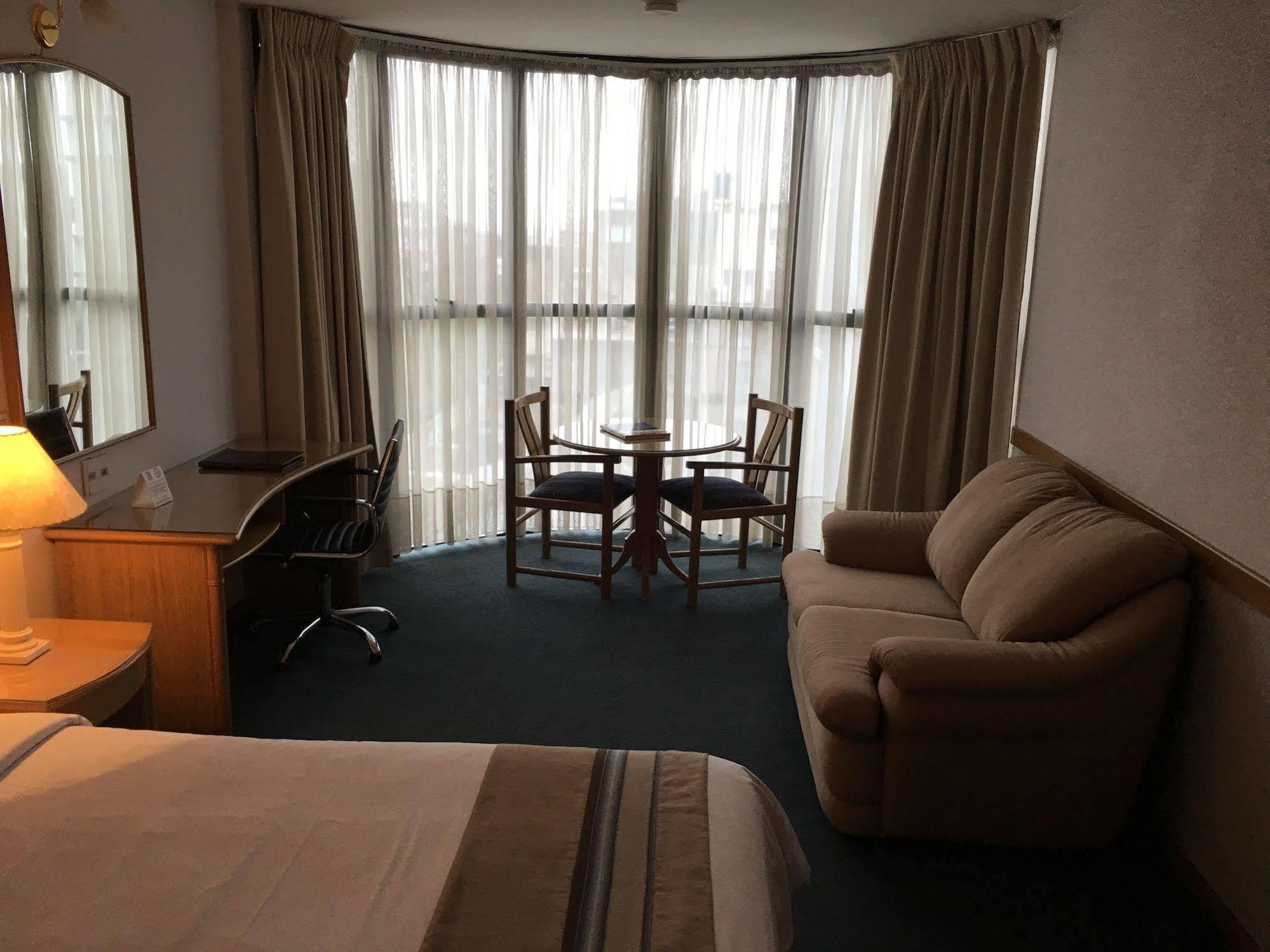 Crystal Palace Hotel モンテビデオ エクステリア 写真